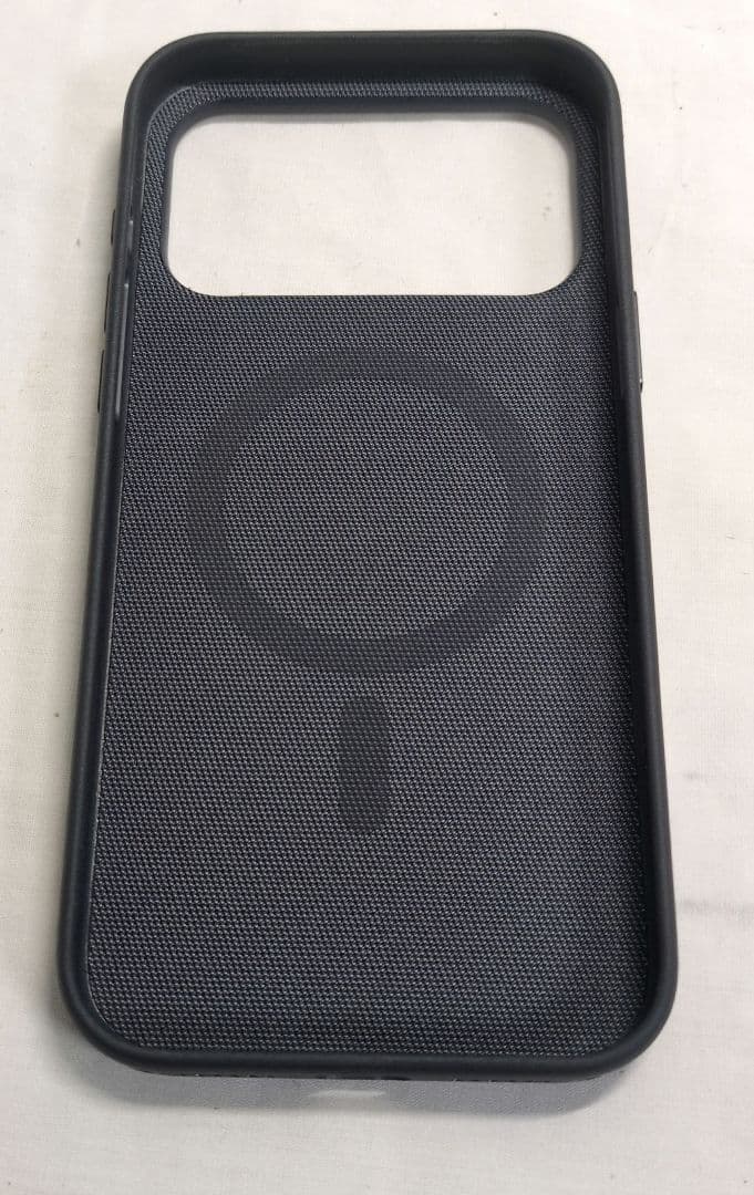 純正　iPhone 17 ProMaxテックウーブンケース値下げ不可