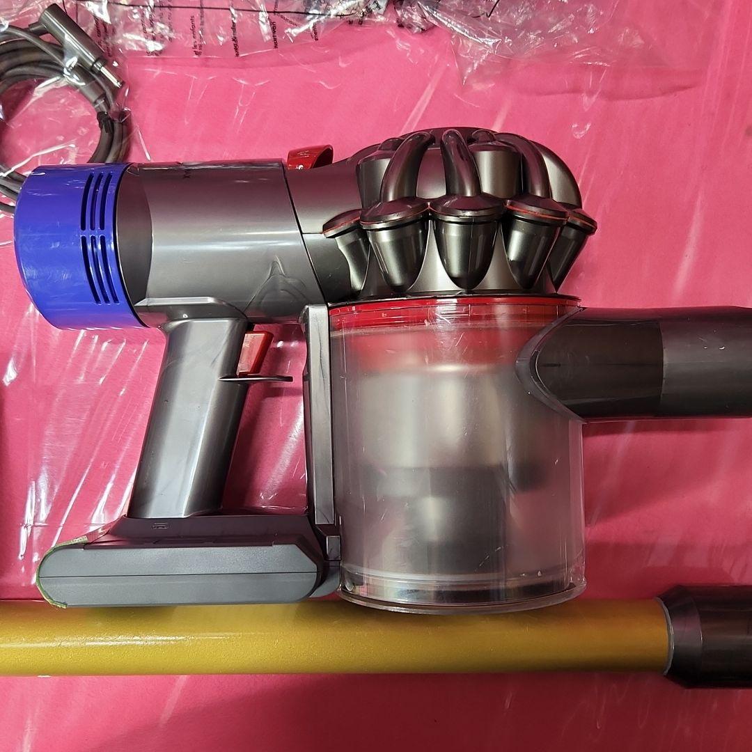 60 ダイソンV7♦コードレス掃除機