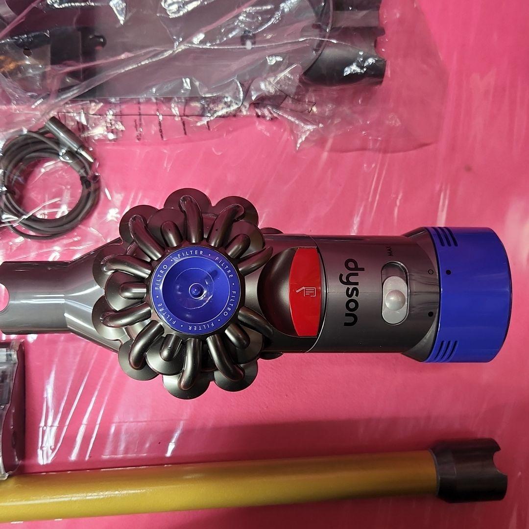 60 ダイソンV7♦コードレス掃除機