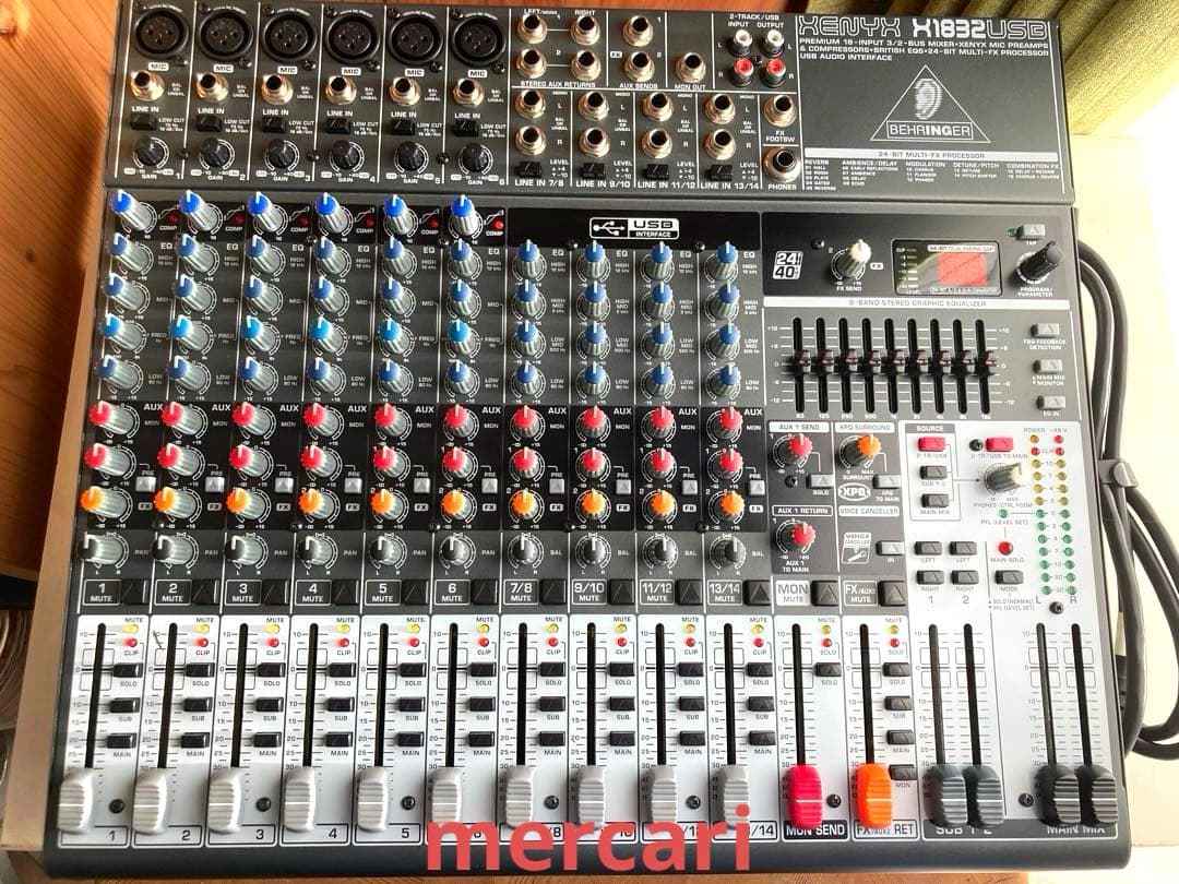 BEHRINGER XENYX X1832 USB 16ch アナログミキサー