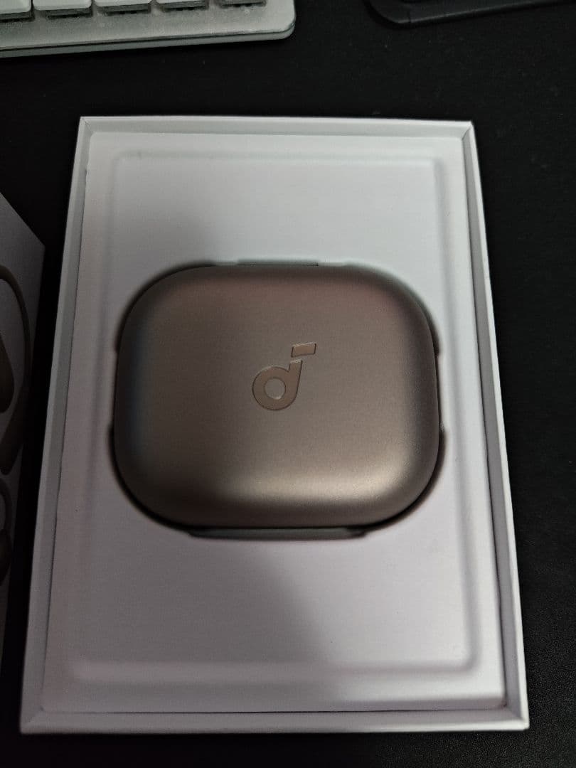 soundcore AeroFit 2 ワイヤレスイヤホン ブロンズゴールド