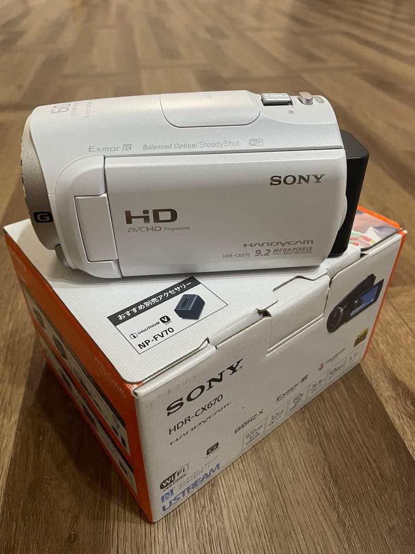 SONY HDR-CX670 ビデオカメラ 本体と付属品