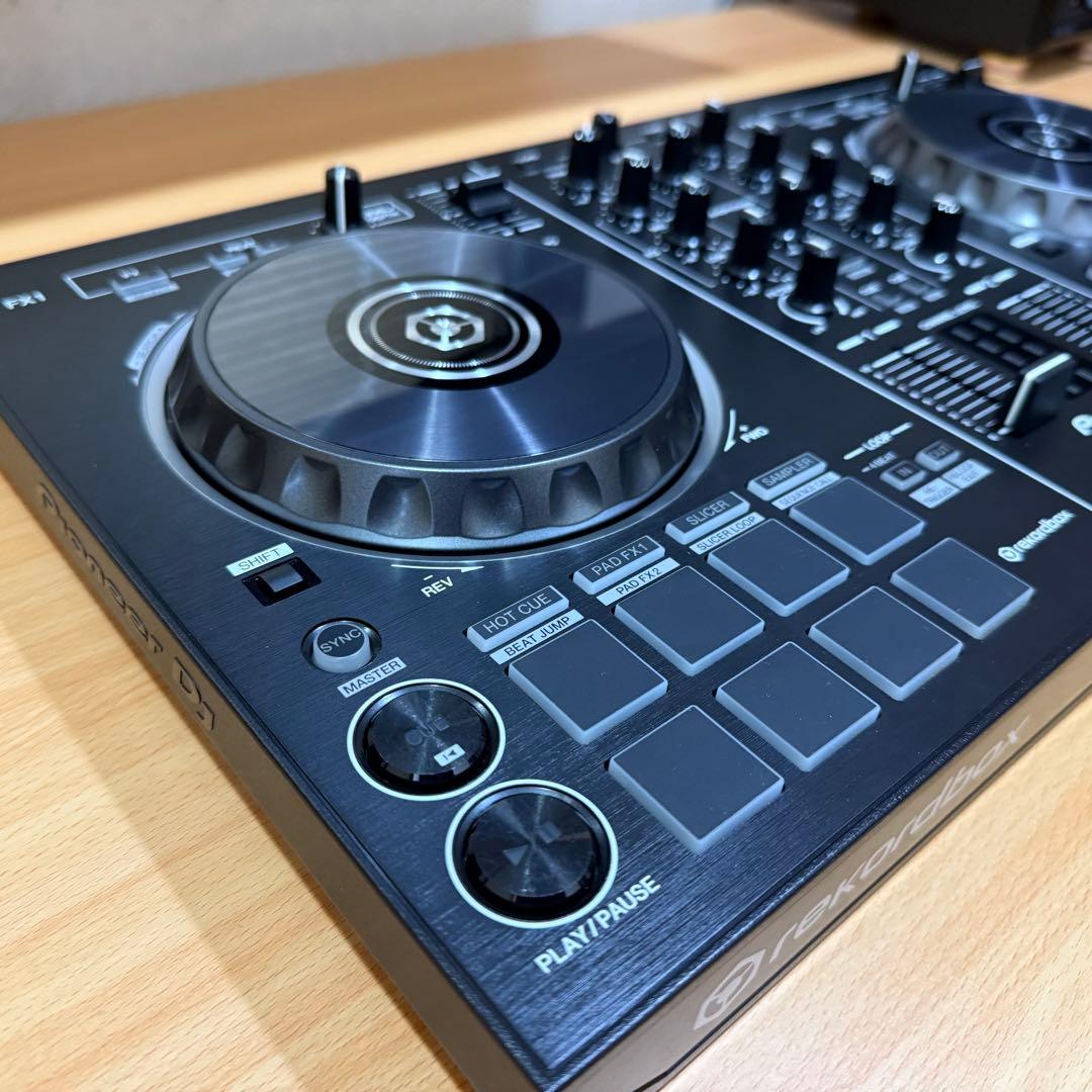 Pioneer DJ DDJ-RB コントローラー