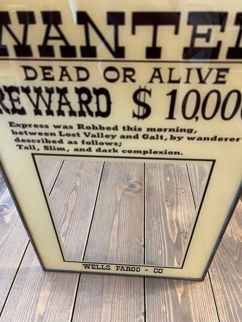 Wells Fargo Wantedポスター風デザインミラー