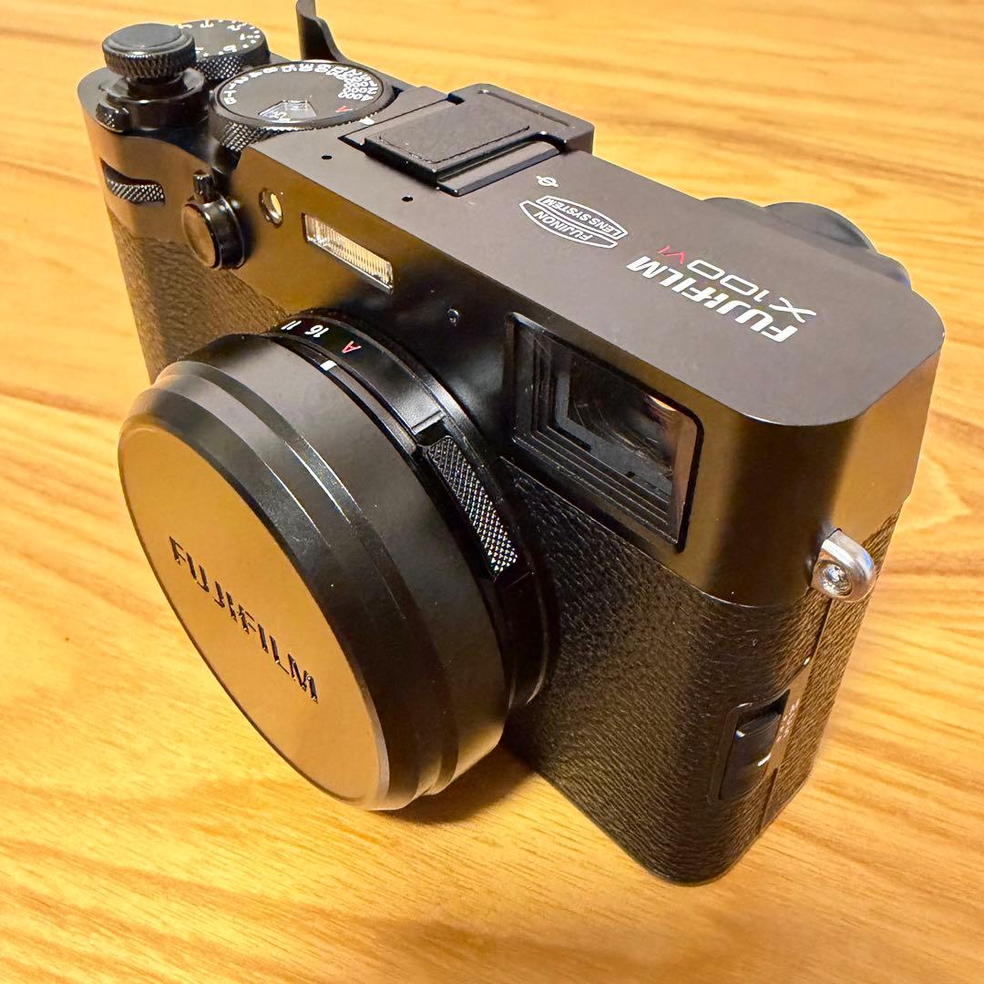 入手困難　美品　FUJIFILM X100ⅵ コンデジ　ブラック　おまけ多数