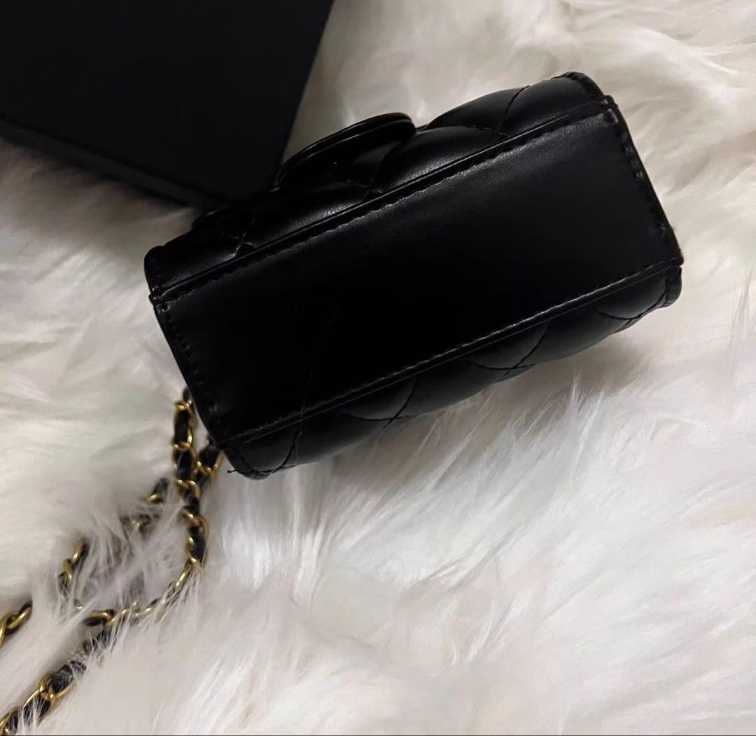 CHANEL VIP非売品　ノベルティバック　ブラックレザー ミニバッグ　ミラー