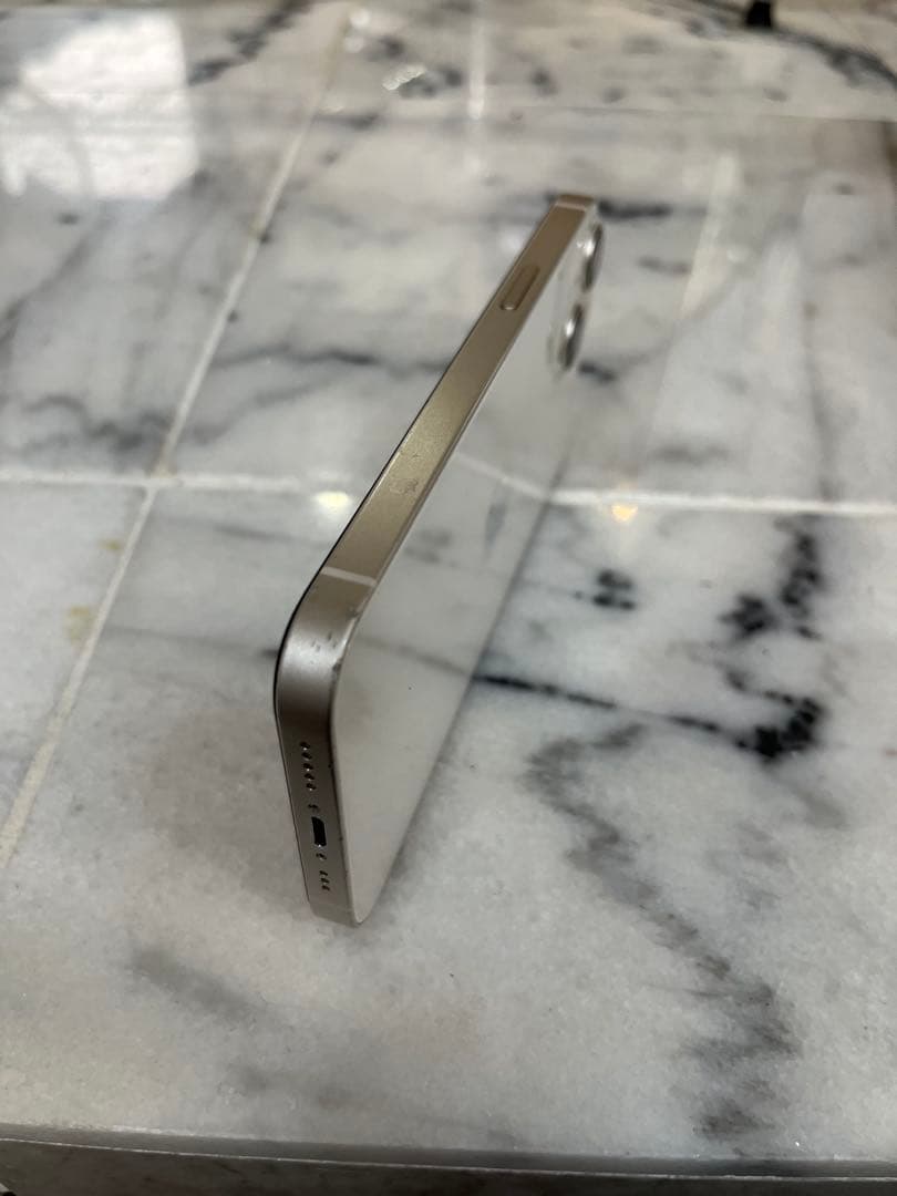 iPhone13 本体 画面割れ有