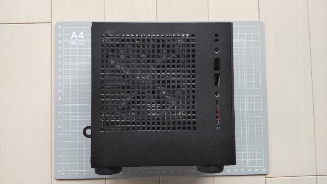 ASROCK製ミニPC、ベアボーンキット DeskMini H310