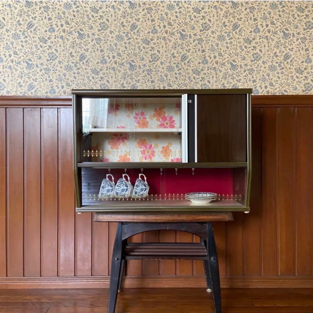 ビンテージ　キャビネット　カップボード　キッチン収納家具　昭和レトロ