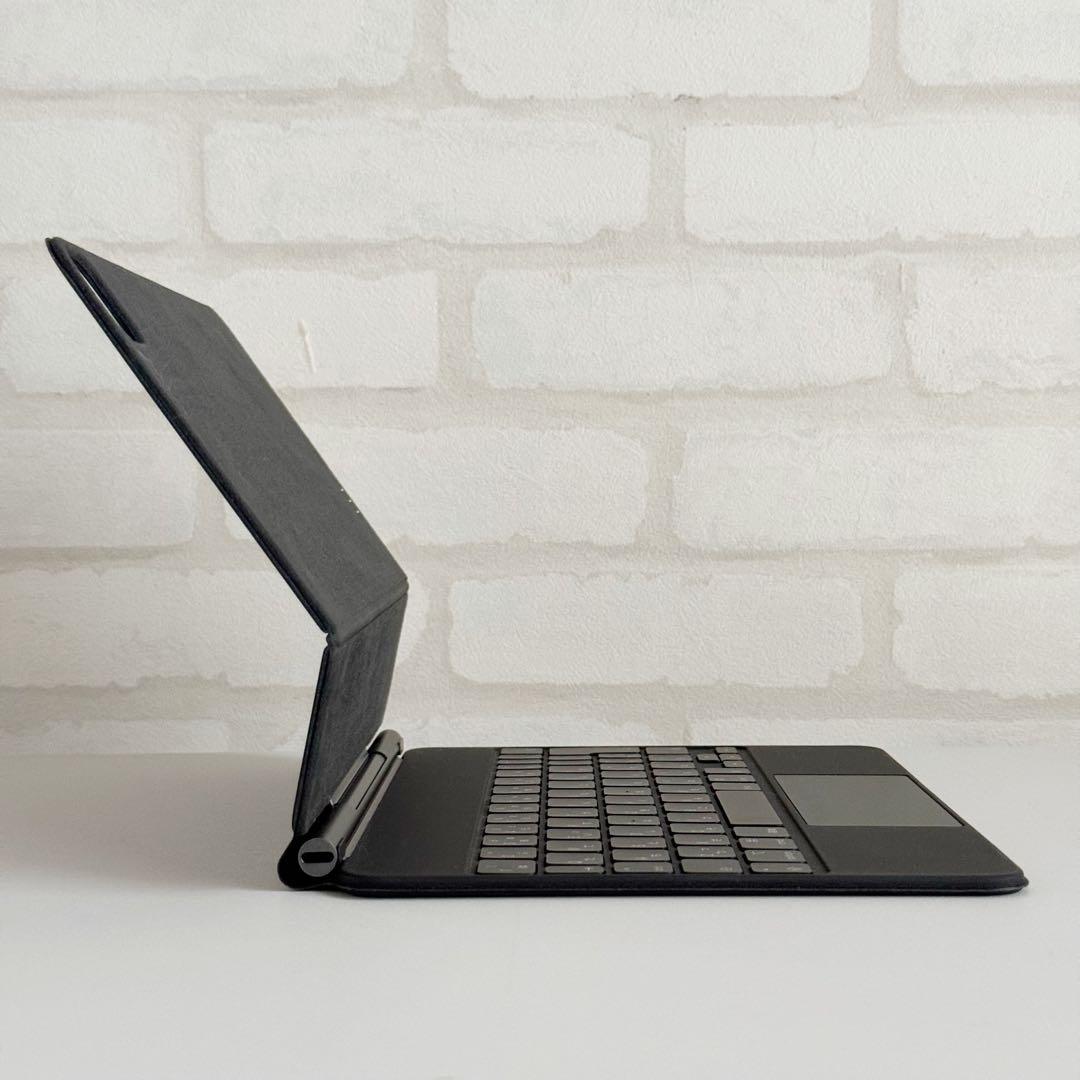 Apple マジックキーボード11インチMJQJ3J/A A2261