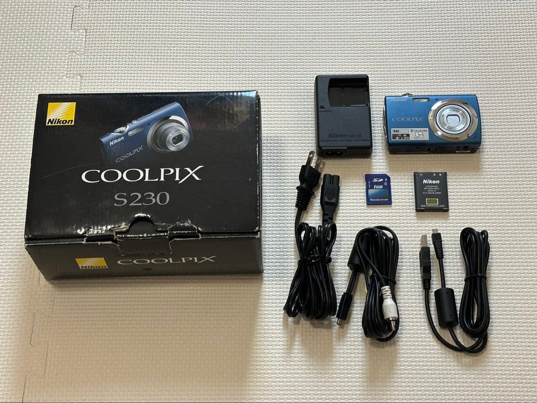 超美品 Nikon COOLPIX S230 コンパクトデジタルカメラ ブルー