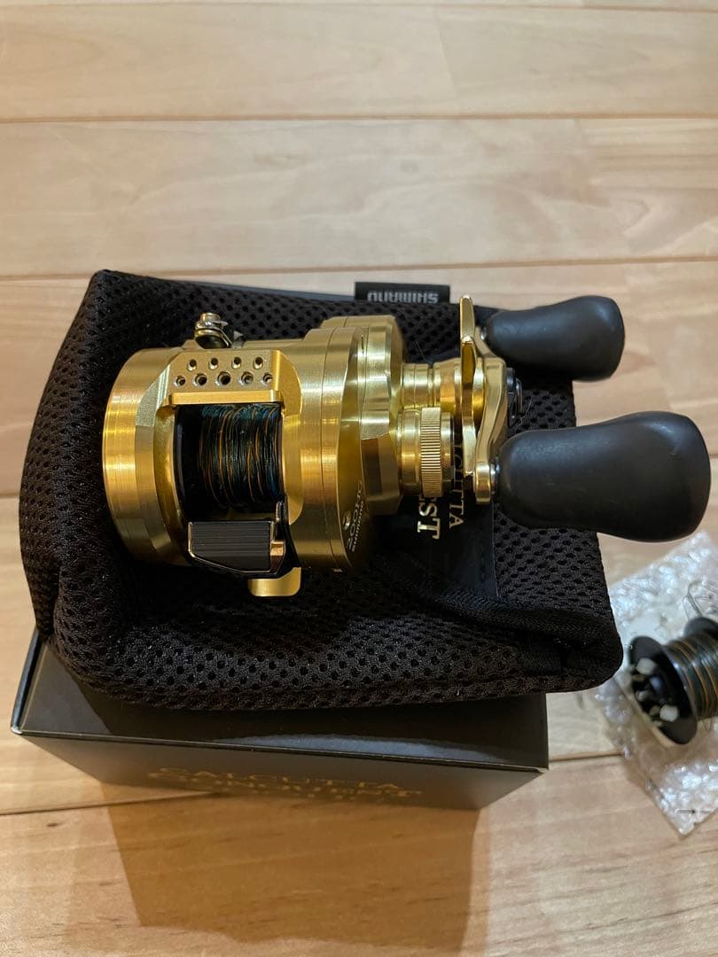 リール SHIMANO 21 CALCUTTA CONQUEST 200HG