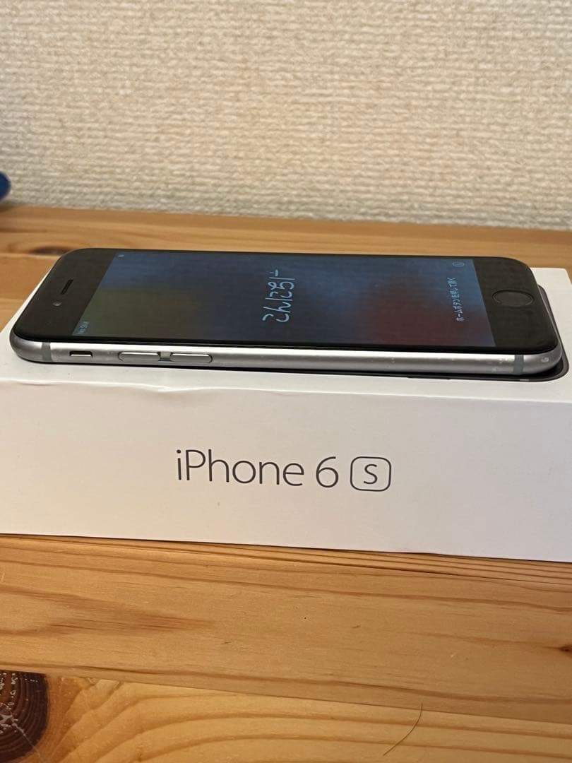 Apple iPhone 6s スペースグレー 本体