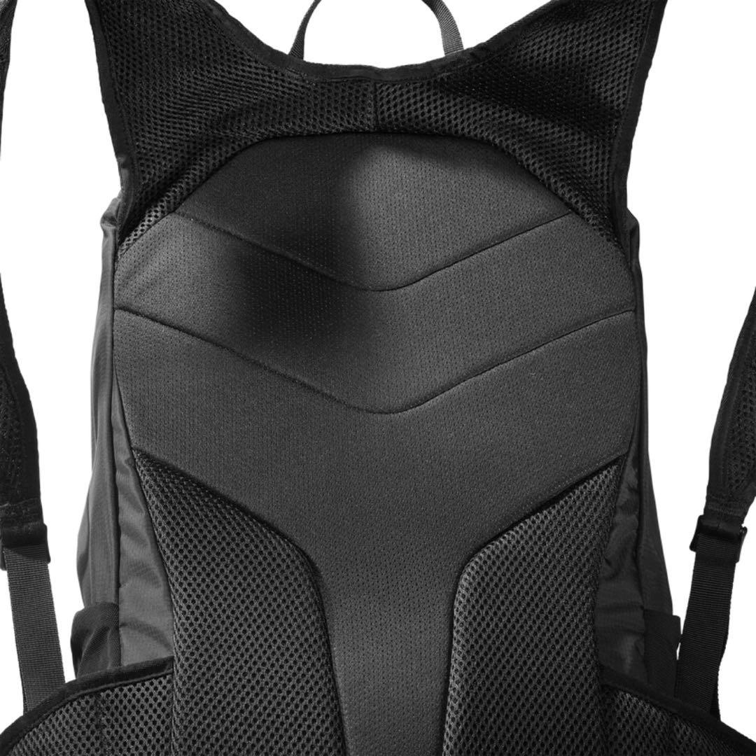 【たまごかけごはん】SALOMON TRAILBLAZER 20