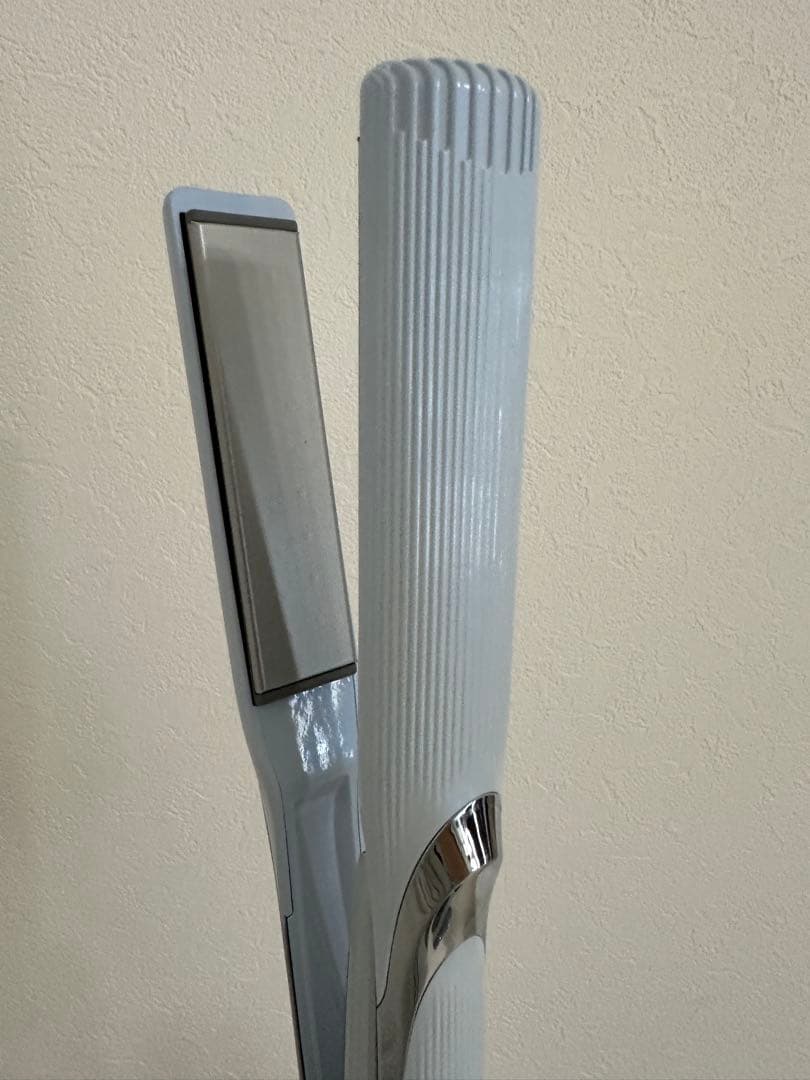 リファストレートヘアアイロンプロReFa STRAIGHT IRON PRO