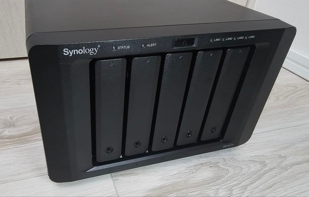 DS1517+ 16G & 10G-SFP+NWカード & HDD計2.5T