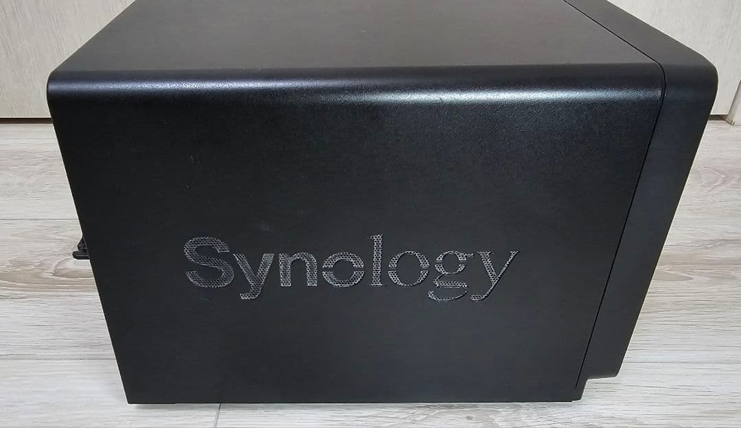 DS1517+ 16G & 10G-SFP+NWカード & HDD計2.5T