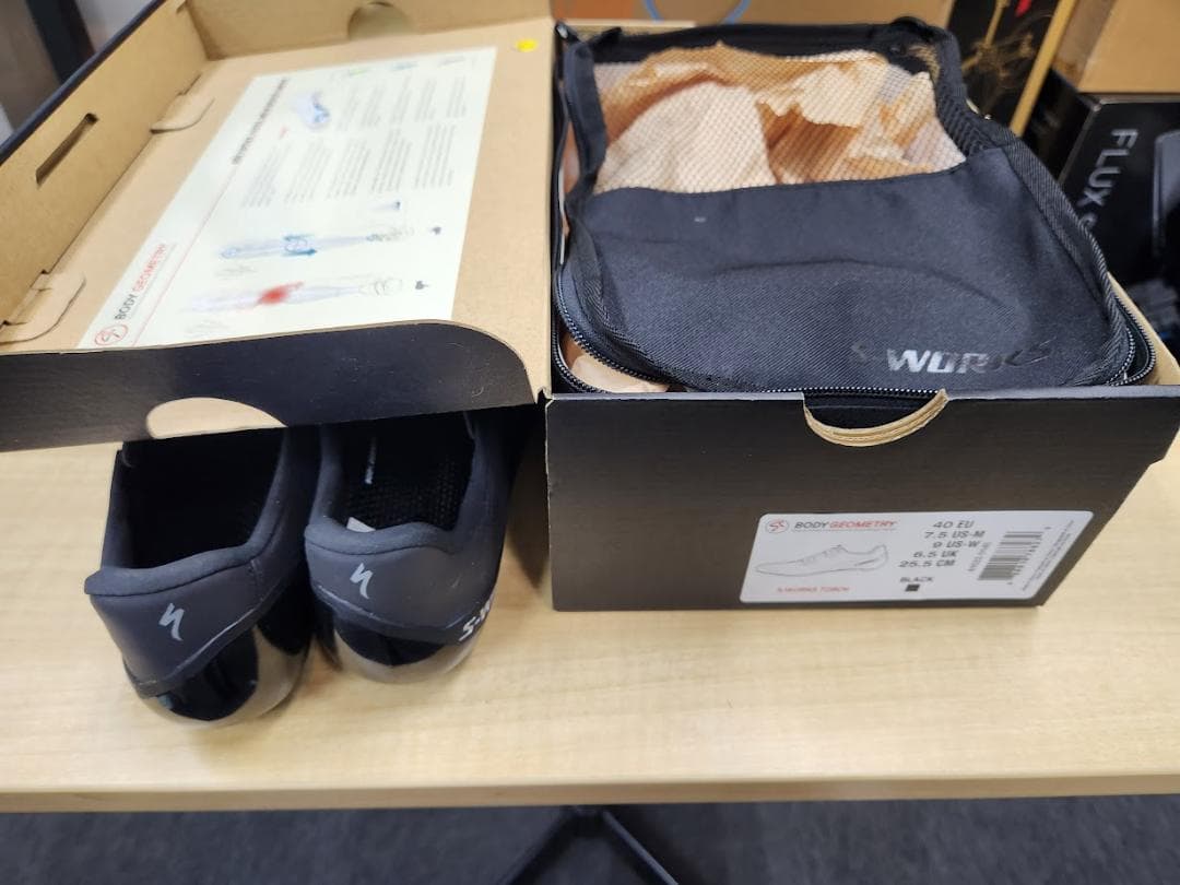 Specialized S-Works TORCH シューズ ブラック　40