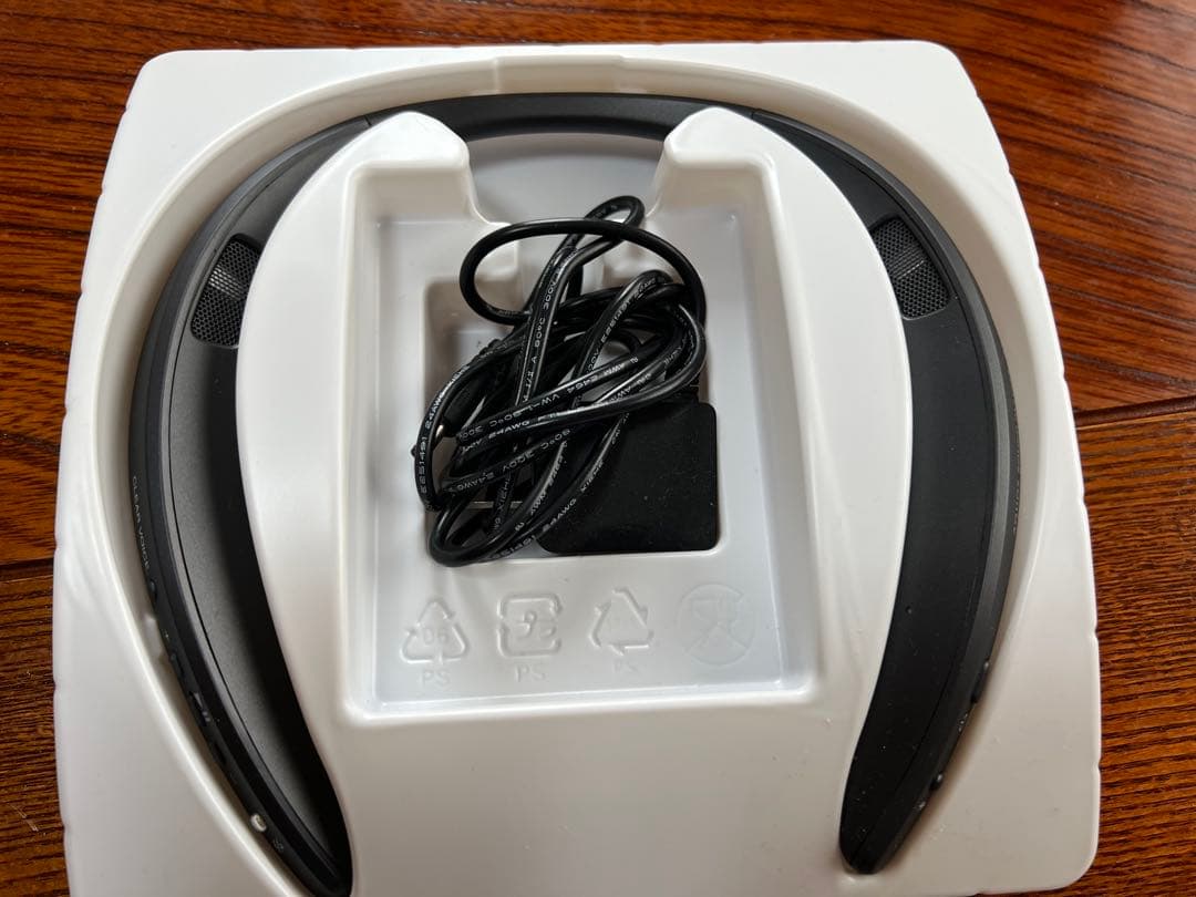 SHARP ネックスピーカー AN-SS3 グレー