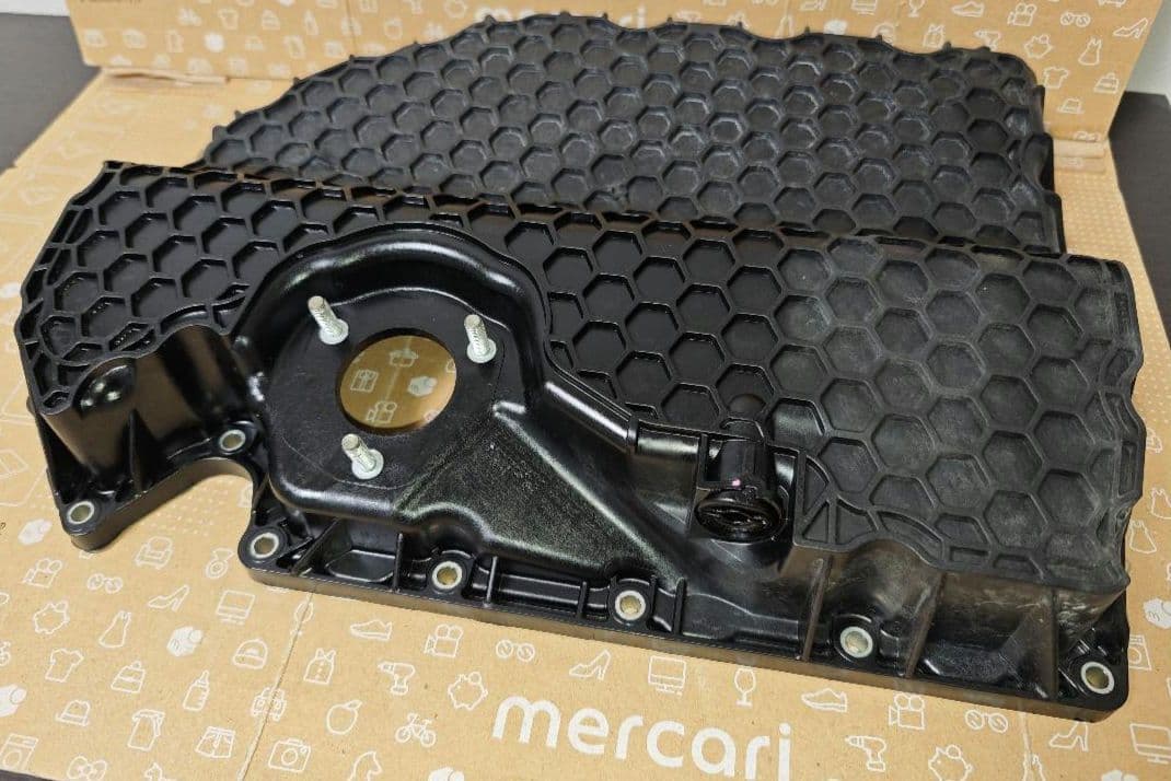 中古 VW フォルクスワーゲン オイルパン ゴルフ7 7.5 06K103598