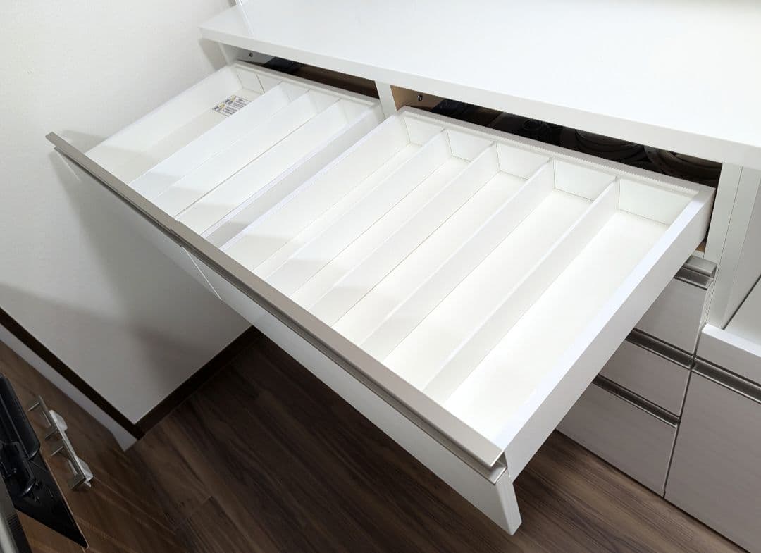 【今年12/31まで】食器棚　ニトリ キッチンボード リガーレ幅160cm白