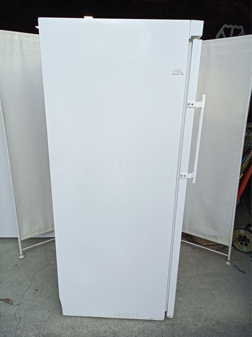 八6744【配送設置料金込み】DAIREI 冷凍庫 472L SD-521