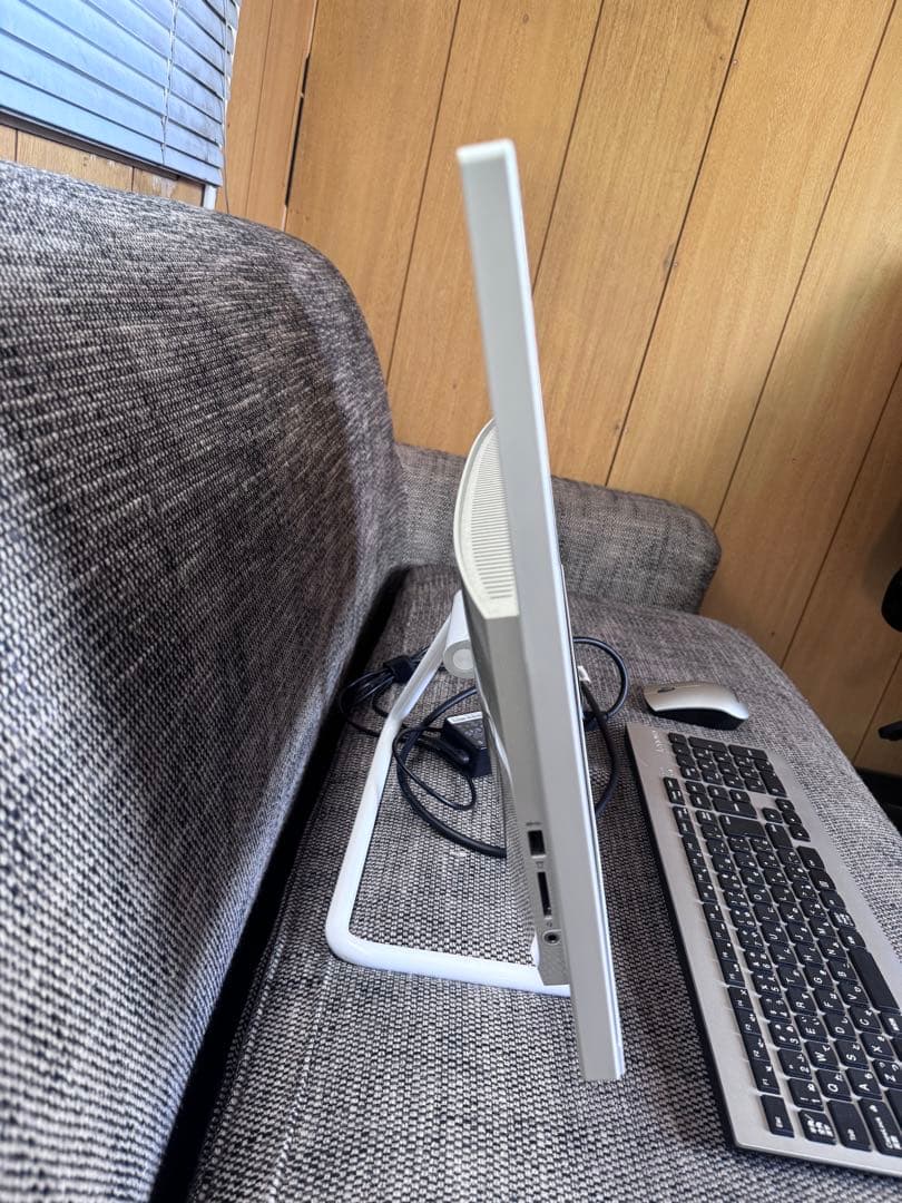 スリムデザイン デスクトップPC lenovo A340