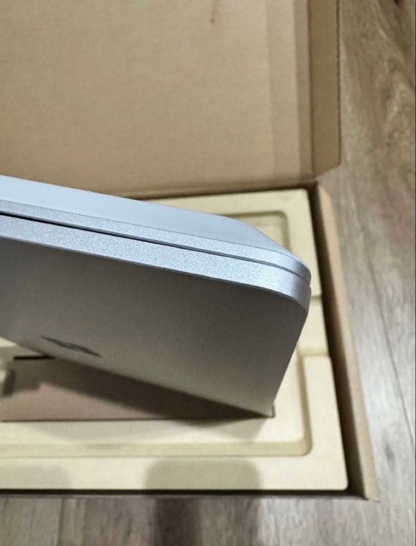 即購入可！Microsoft Surface Laptop Go i5 64GB