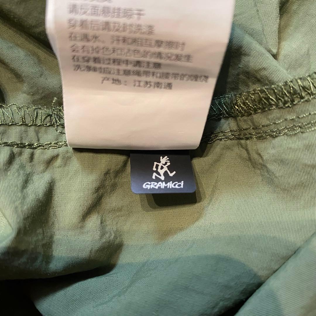 グラミチ　ナイロンフレアパンツ　Mサイズ
