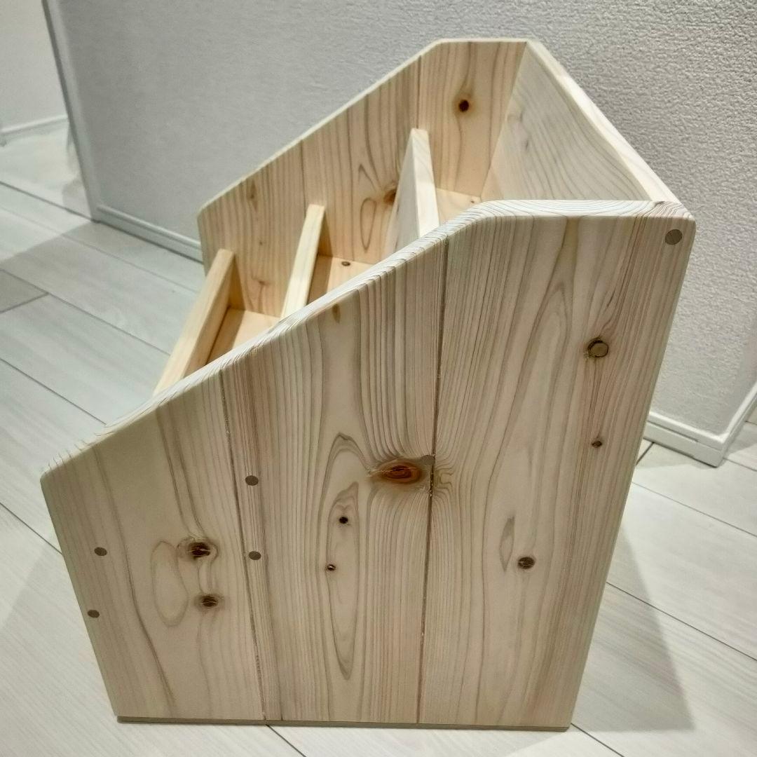 【ハンドメイド知育家具】モンテッソーリ式 絵本／天然ひのき材使用／出産祝いにも