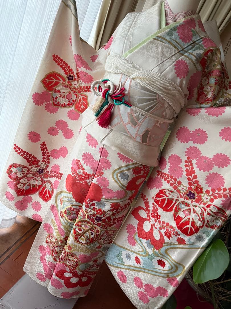 振袖フルセット アイボリー×ピンク×コーラル×ペールブルー×ゴールド 古典柄