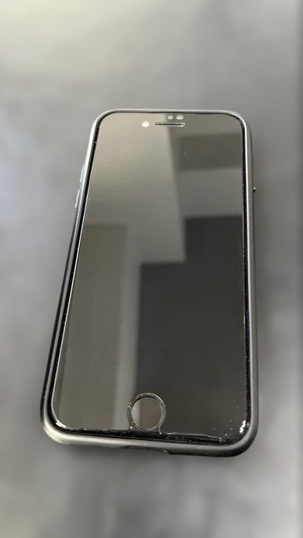 値下げ　iPhone SE 第3世代（SE3）128GB ブラック本体