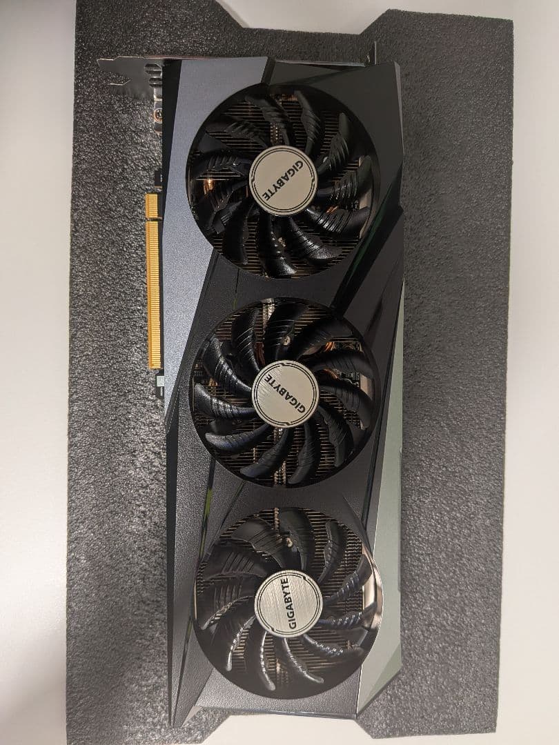GIGABYTE Radeon RX 7600 8GB 外箱あり