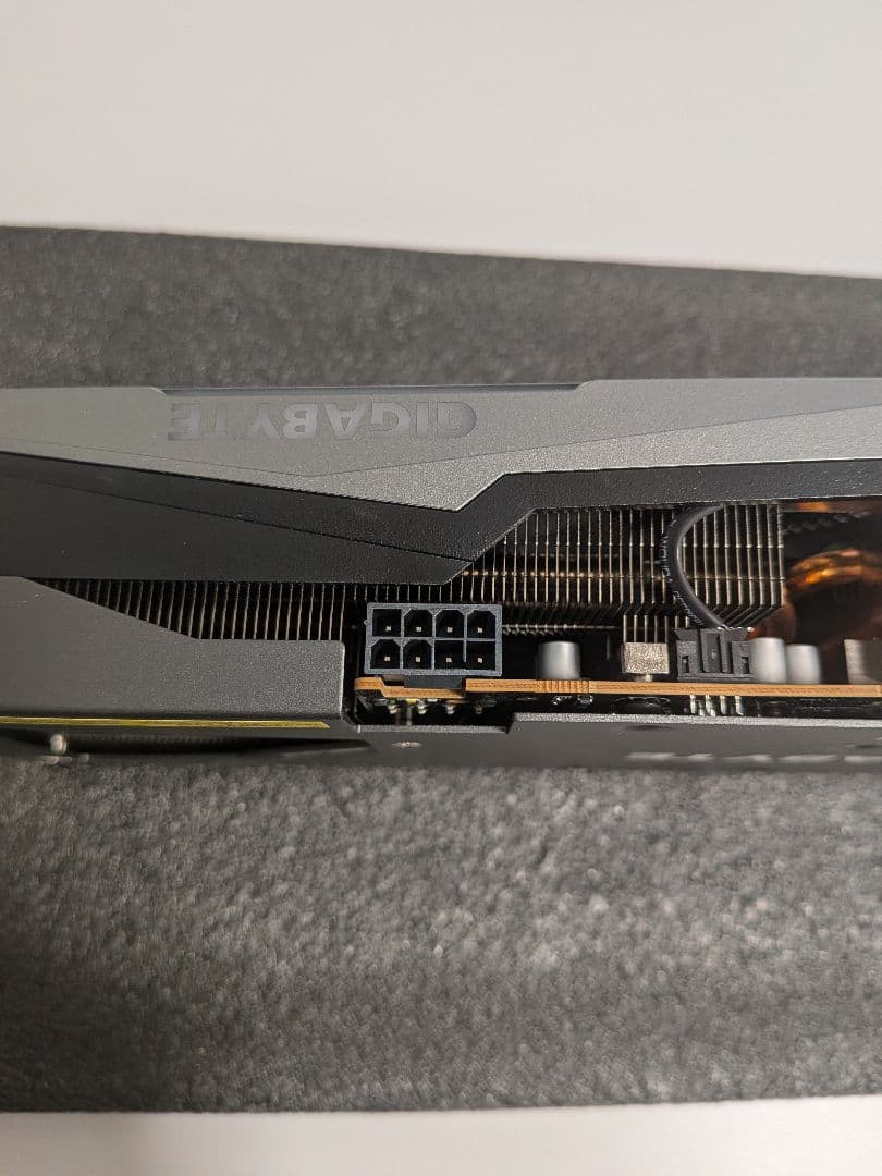 GIGABYTE Radeon RX 7600 8GB 外箱あり