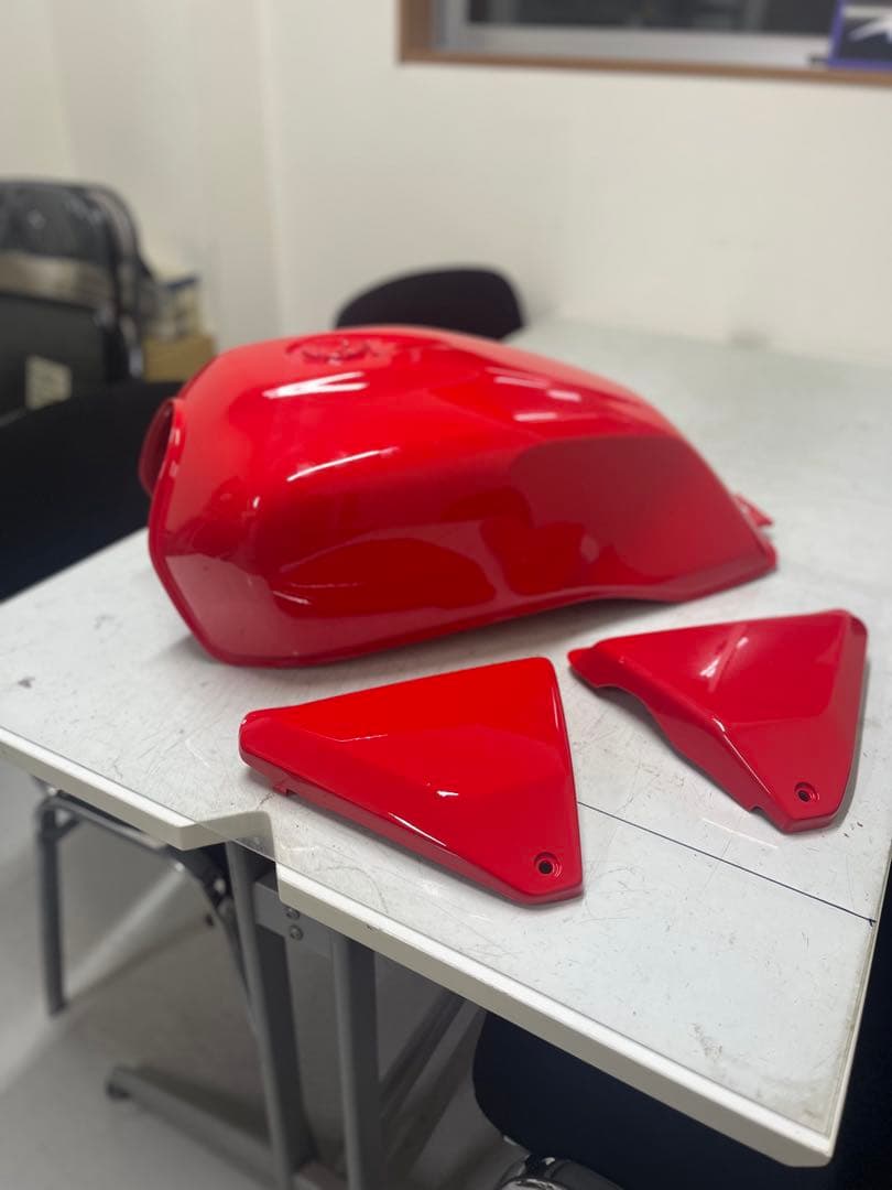 CB1100 sc65 14L タンク　サイドカバー　14ℓ