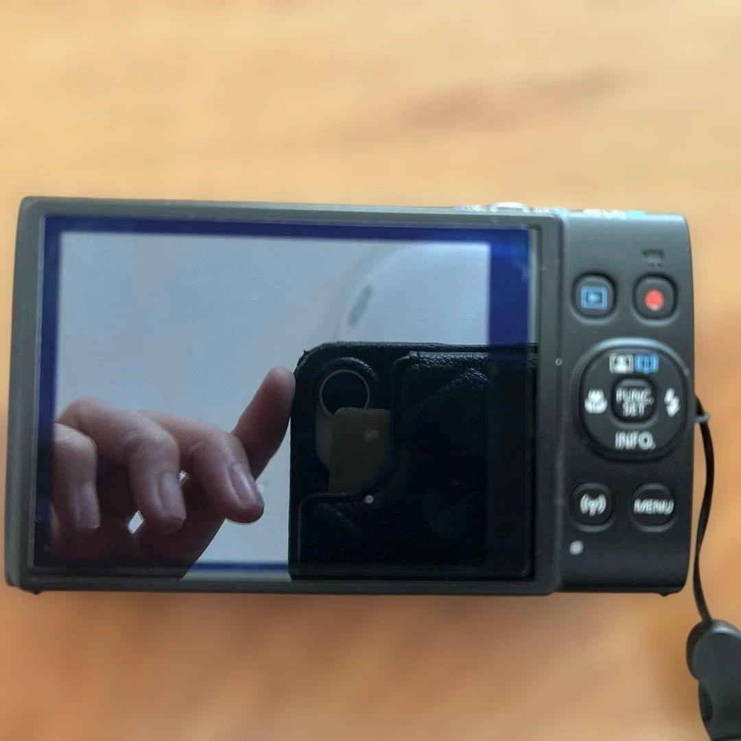 デジカメ　IXY 650 Canon 黒　64GB SDカード付き