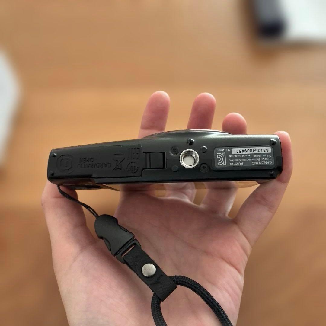 デジカメ　IXY 650 Canon 黒　64GB SDカード付き