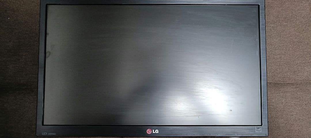 LG ディスプレイ 本体2台とモニターアーム