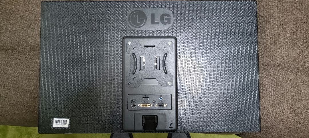 LG ディスプレイ 本体2台とモニターアーム