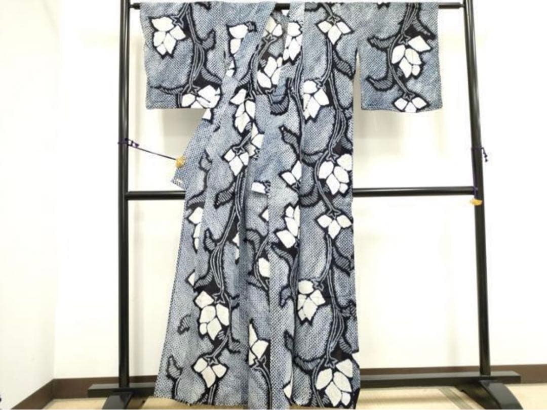 【浴衣】有松鳴海絞り◆三越誂え◆手縫い 花柄 紺 身丈160 裄65 洗濯済み
