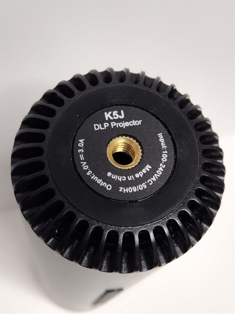 KIXIN K5J 90度ワイヤレス ミニプロジェクター