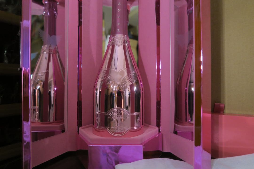 エンジェル ヴィンテージ 2011年 ピンク 正規品 シャンパン ケース付き