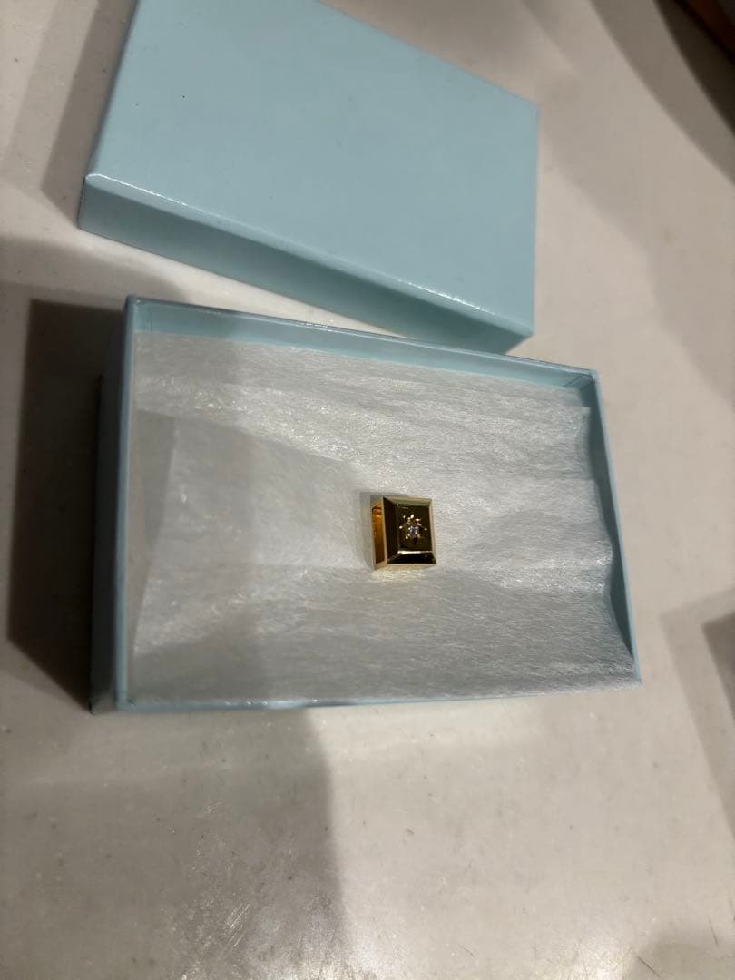 18金ペンダントトップボックス付き