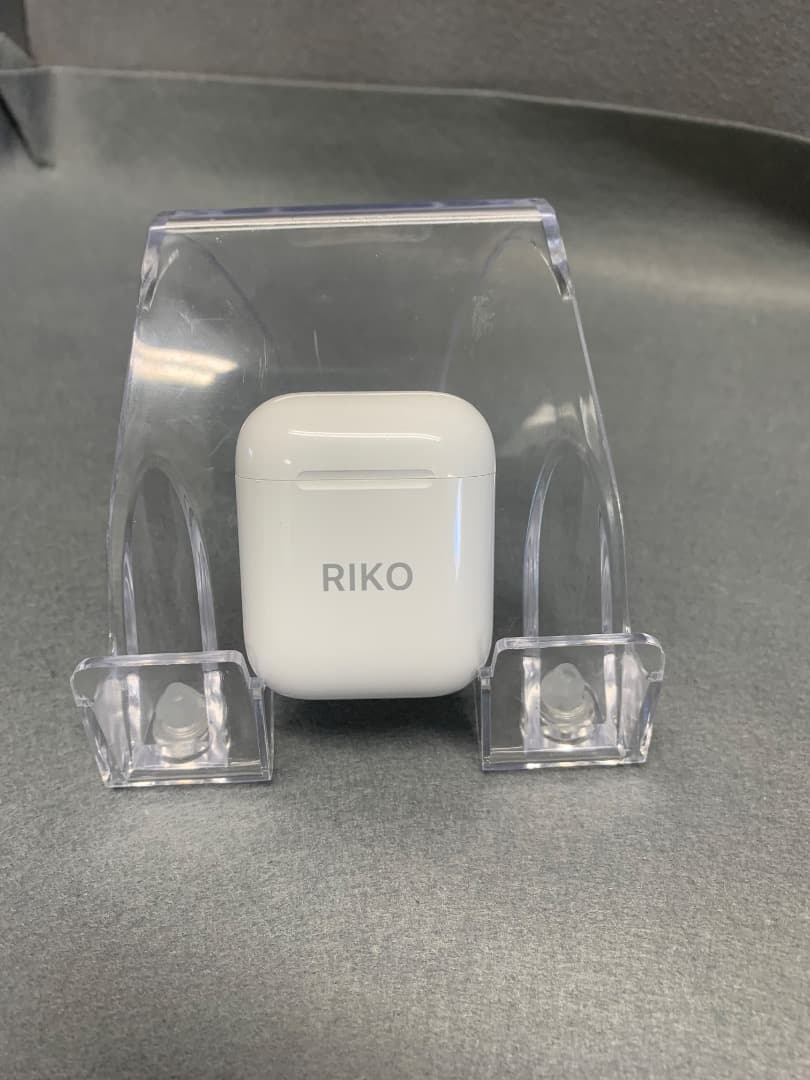 美品　AirPods　第２世代　PV7N2J/A