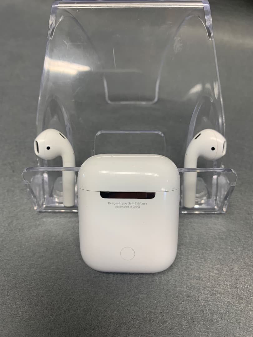 美品　AirPods　第２世代　PV7N2J/A