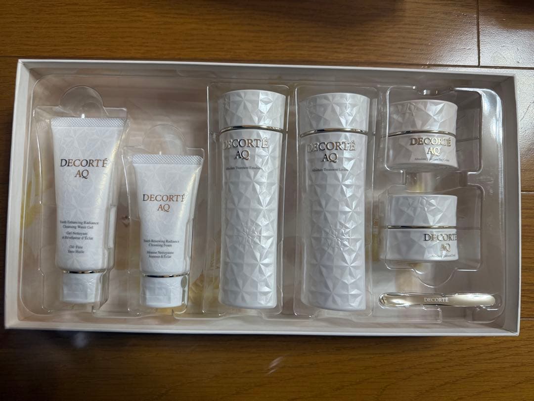 コスメデコルテ　AQ ラディアンズ　コフレI