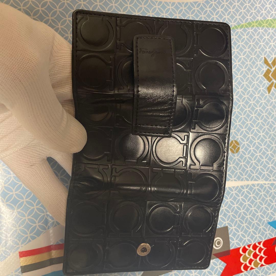 サルヴァト－レフェラガモのキ－ケースです