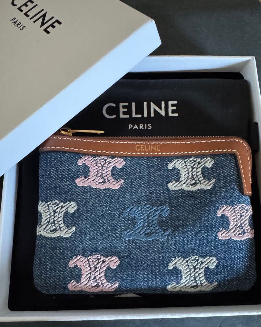 新品未使用！CELINE セリーヌ ケース 刺繍入りデニム