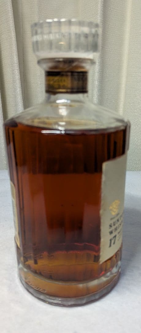 SUNTORY 「響 17年」700ml 43% 裏金ラベル