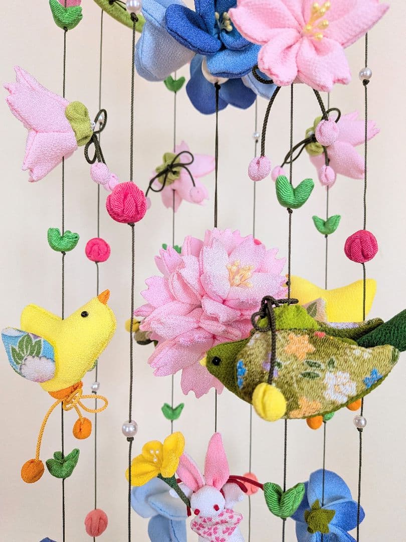 チロルパン「春のつるしかざり」「水仙」